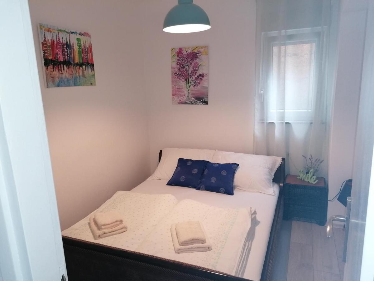 Apartmani Krijesnica Senj  Luaran gambar