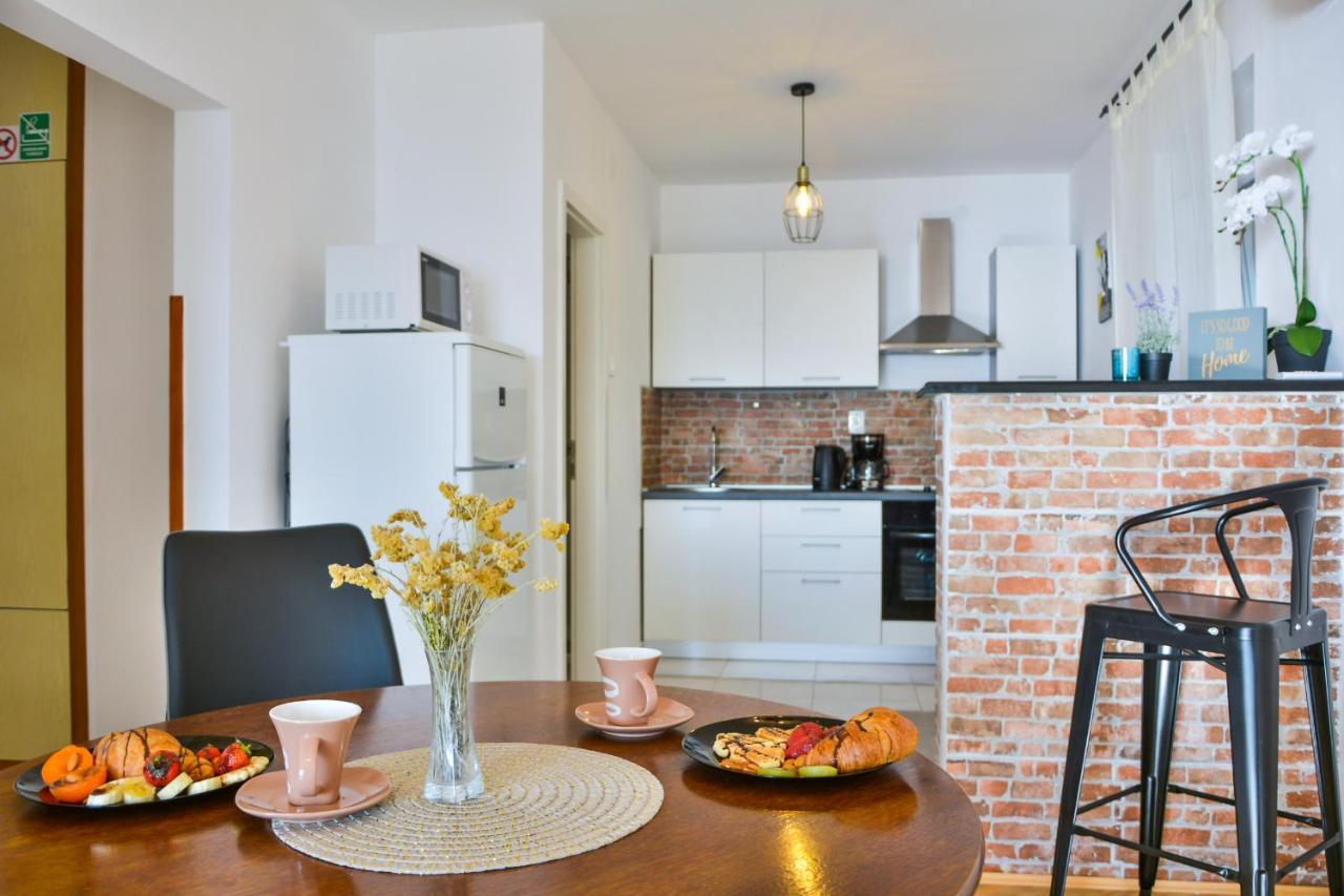 Apartmani Krijesnica Senj  Luaran gambar