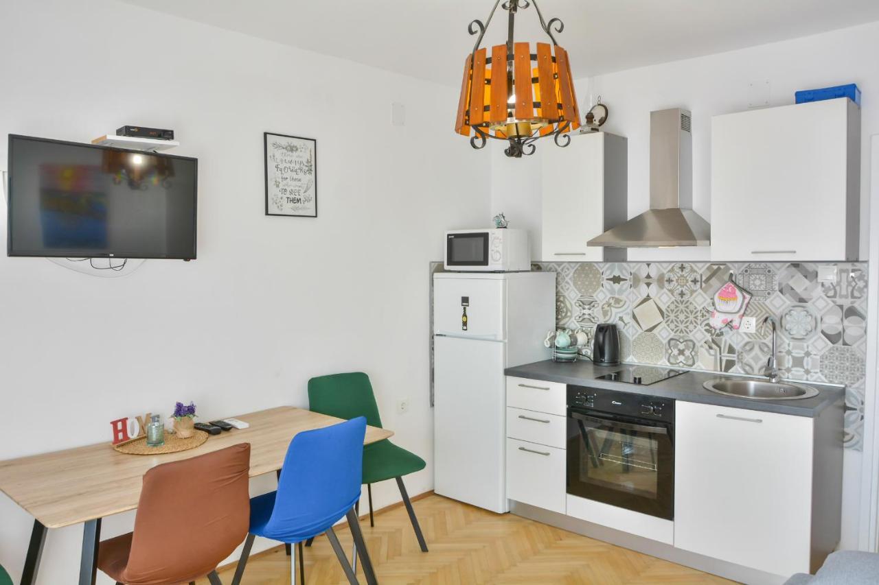 Apartmani Krijesnica Senj  Luaran gambar