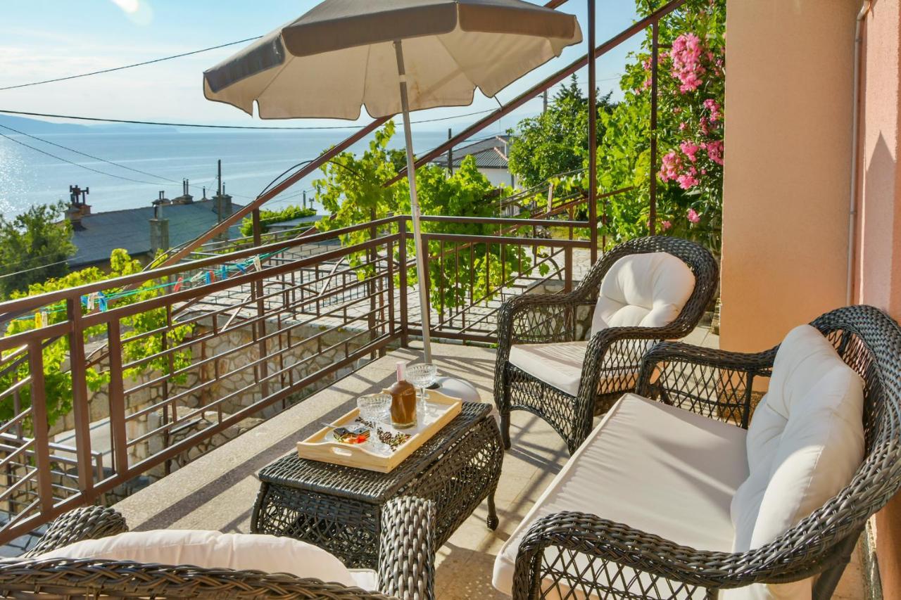 Apartmani Krijesnica Senj  Luaran gambar