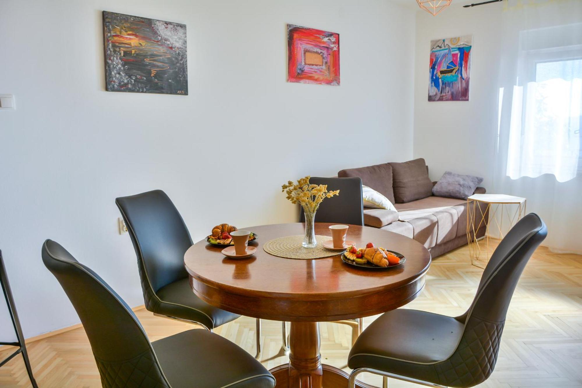 Apartmani Krijesnica Senj  Luaran gambar